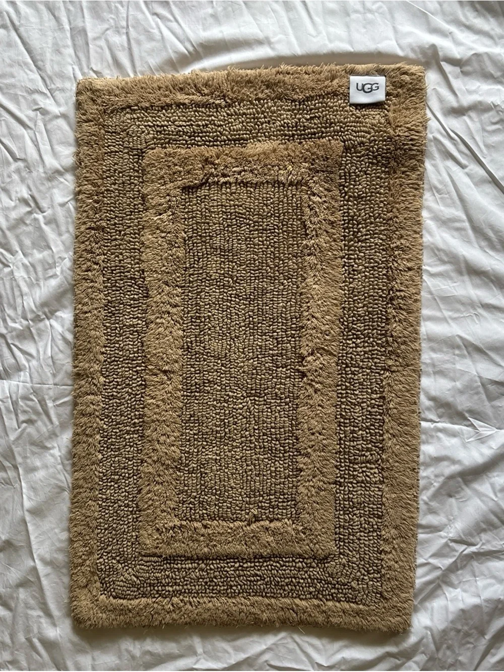 Beige Light Brown UGG Brand Bathroom Shower Mat Rug 32 x 20 Inches Bath Mat EUC